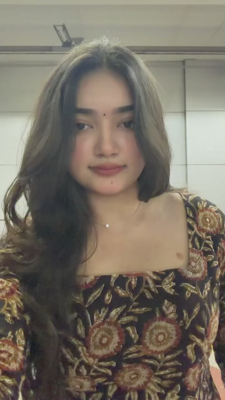 Vintage Petal Top  🤎✨